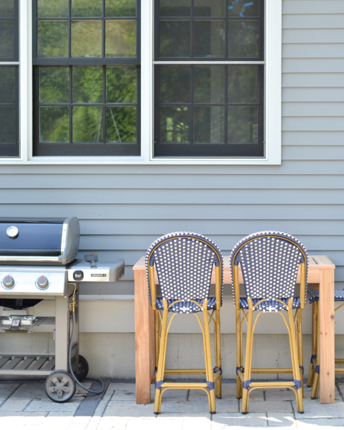 DIY Outdoor Bar Table - Free Plans! - The Chronicles of Home